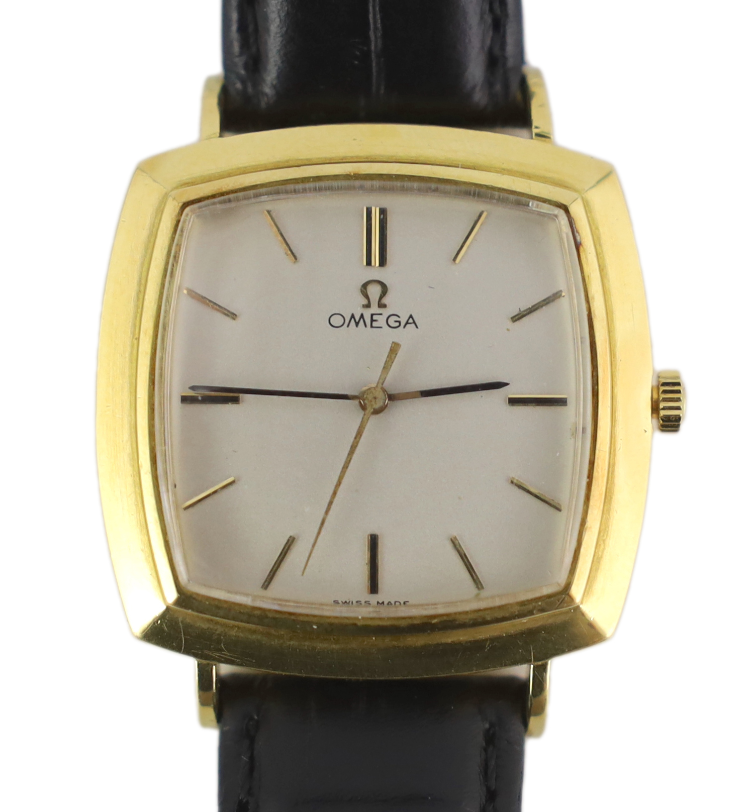 A gentleman's early 1960's 18ct gold Omega automatic dress wrist watch